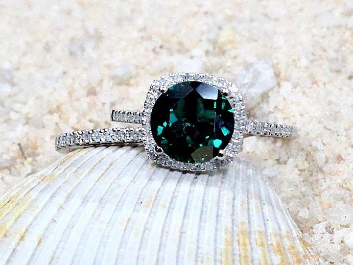 Emerald & Diamonds Engagement Ring Set, Cushion Halo, Wedding Band Set, Cuscino, 3ct, 8mm, Bridal Set, Promise Ring, Gift For Her BellaMoreDesign.com