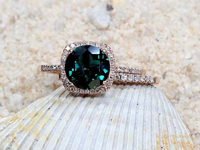 Emerald & Diamonds Engagement Ring Set, Cushion Halo, Wedding Band Set, Cuscino, 3ct, 8mm, Bridal Set, Promise Ring, Gift For Her BellaMoreDesign.com