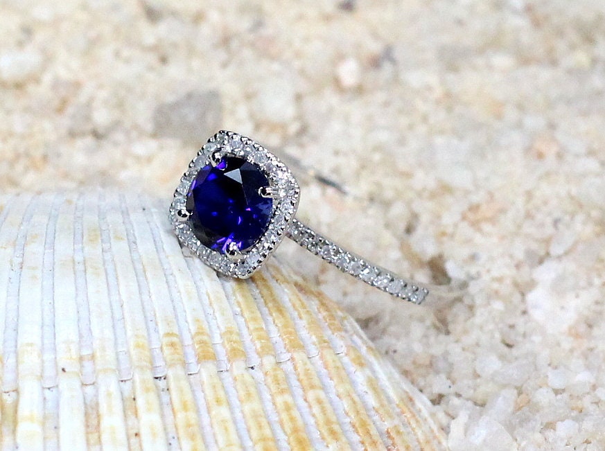 1ct Cuscino Petite 6mm Blue Sapphire Engagement Ring, Cushion Halo
