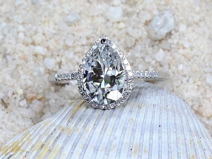 2ct Lab Grown Diamond Ring, Lab Diamond Pear Cut Halo, 10x7mm Lab Created Diamond, Gift For Her, Goccia BellaMoreDesign.com