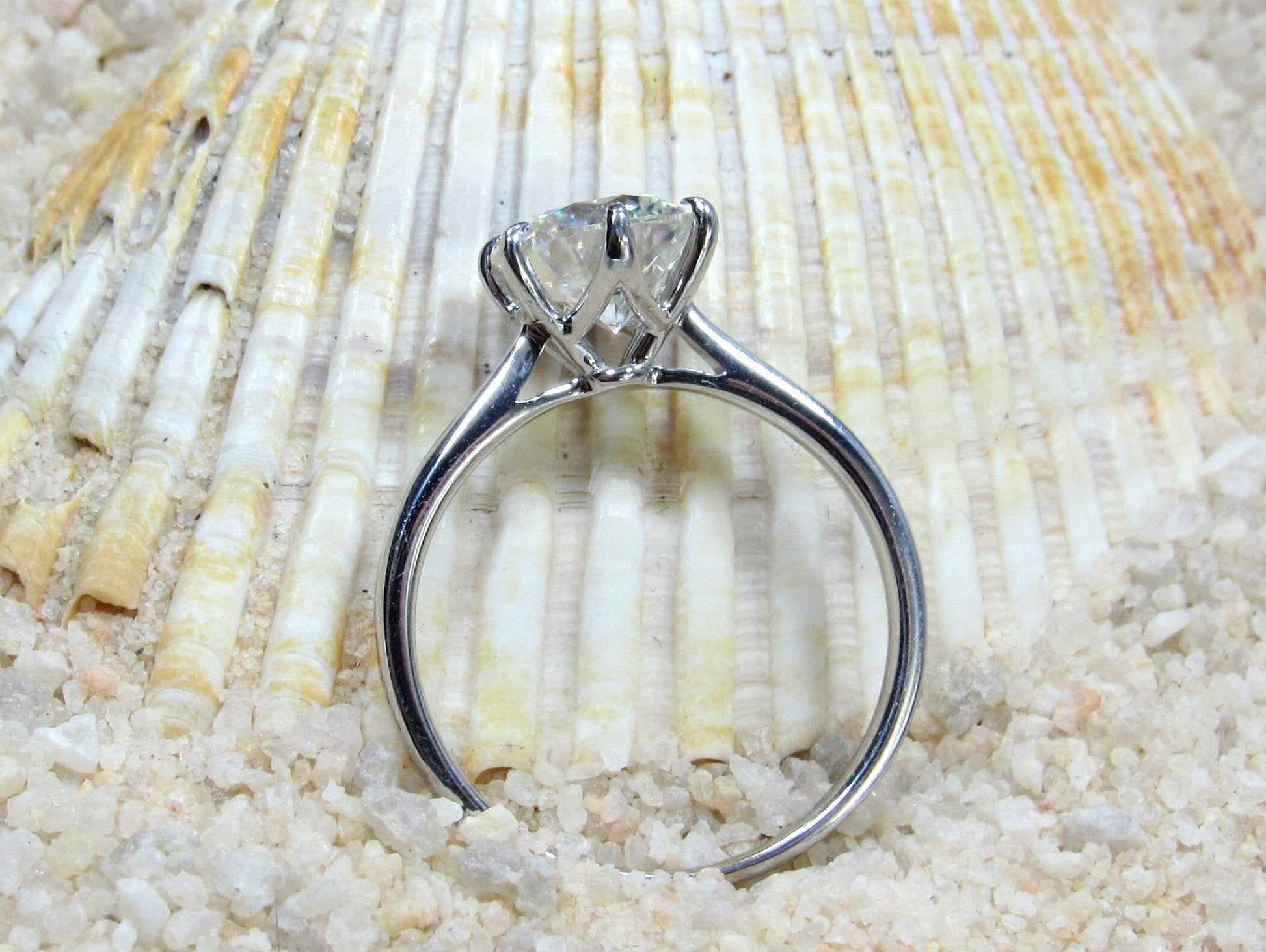 Moissanite Engagement Ring,Solitaire Ring,Dinlas,Round cut,2ct Ring, Moissanite Ring, Mossanite BellaMoreDesign.com